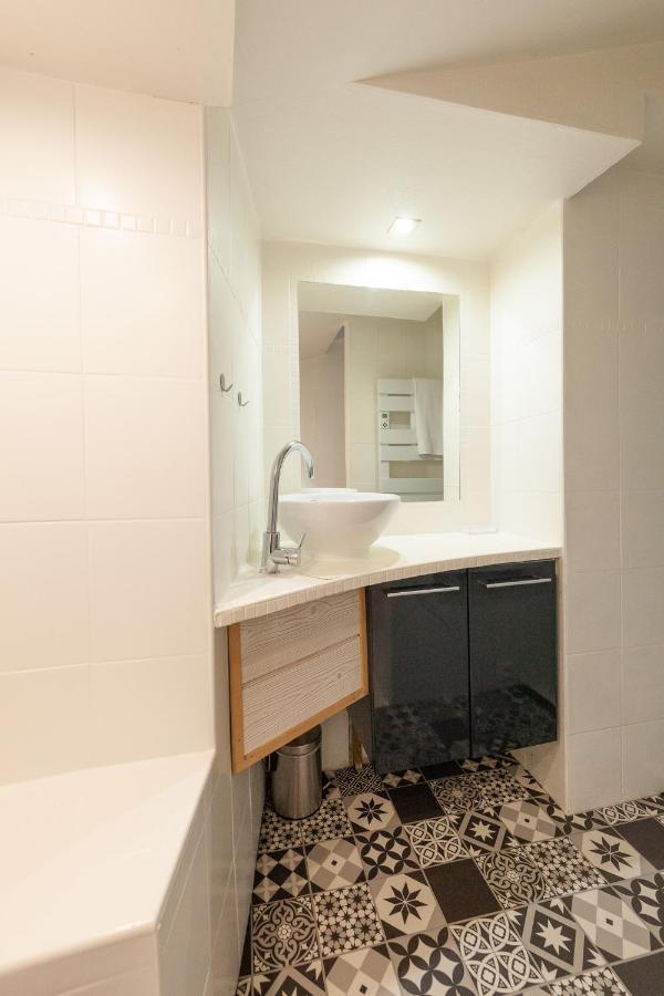 La Parenthese Appartement Familial - Centre-Ville - Calme - Wifi - T2 Vannes Eksteriør billede